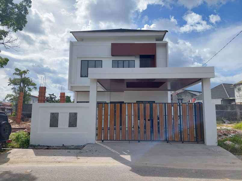 dijual rumah jalan soekarno hatta pekanbaru