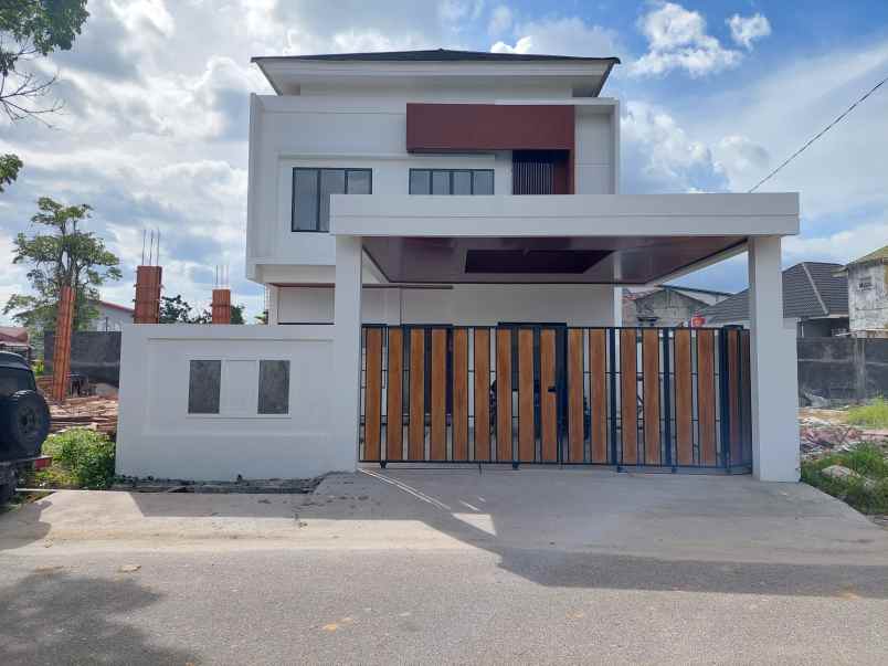 dijual rumah jalan soekarno hatta pekanbaru