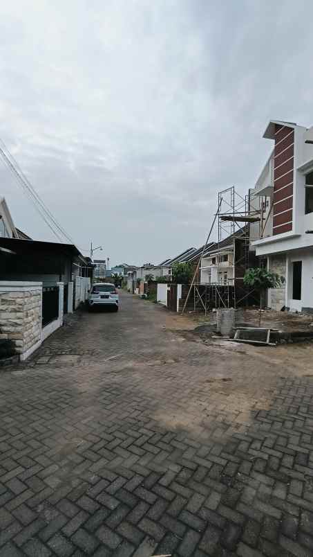 dijual rumah jalan sunan ampel