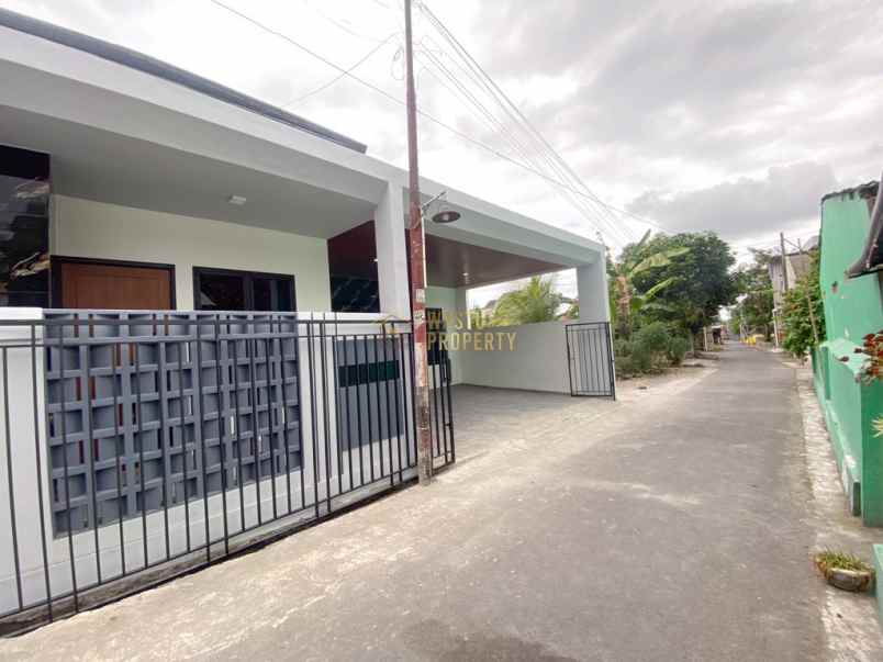 dijual rumah jalan tegamindi sukoharjo