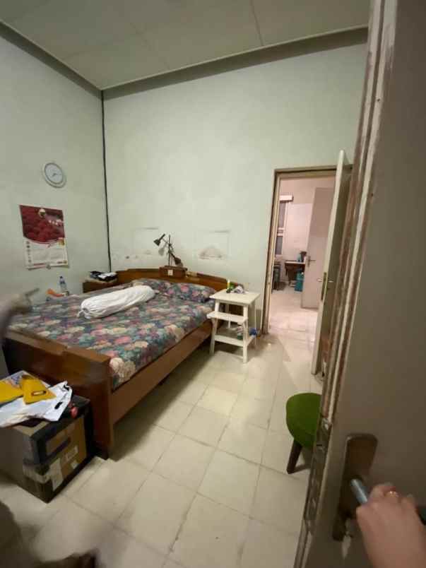 dijual rumah jalan tidar