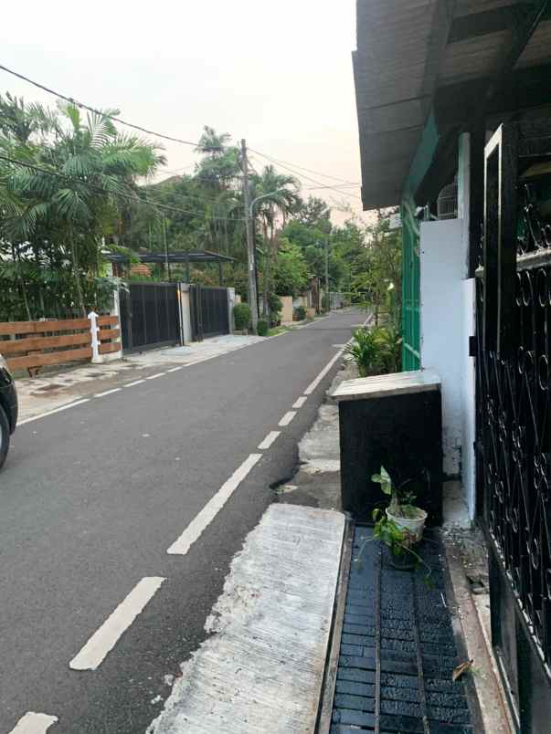 dijual rumah jalan wijaya kusuma 2 no 12