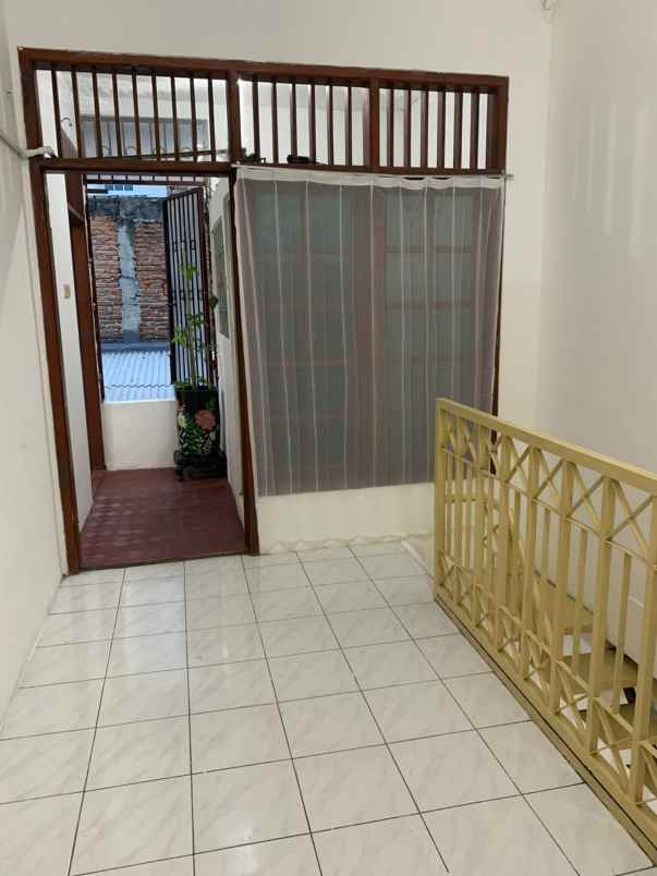 dijual rumah jalan wijaya kusuma 2 no 12