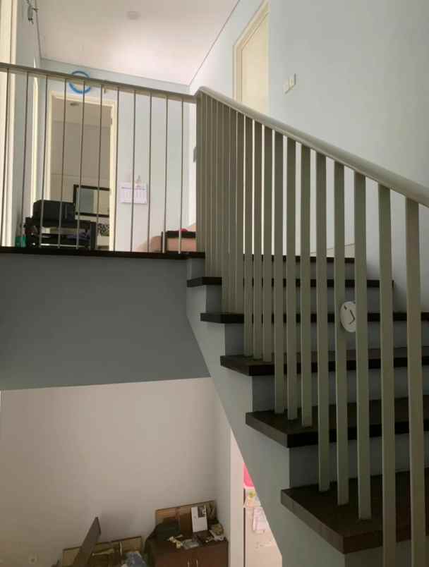 dijual rumah jalan wisata bukit mas