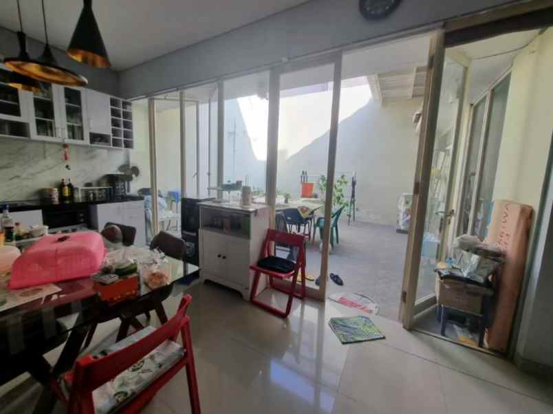 dijual rumah jalan wisata bukit mas
