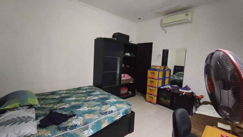 dijual rumah jati padang