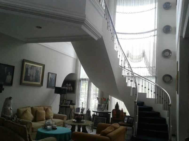 dijual rumah jemursari