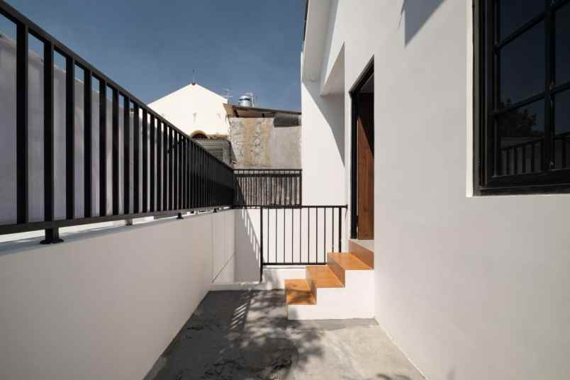 dijual rumah jl antapani bandung