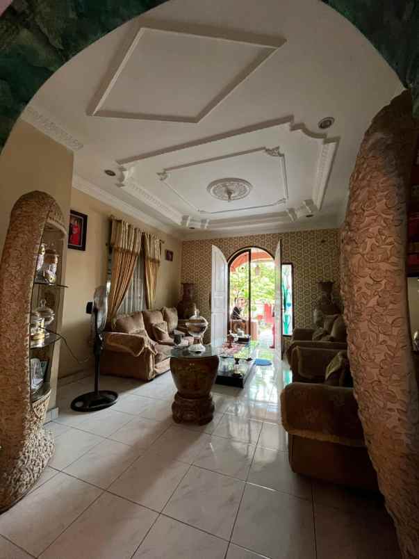 dijual rumah jl arifin ahmad