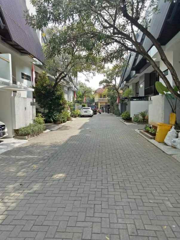 dijual rumah jl bangka