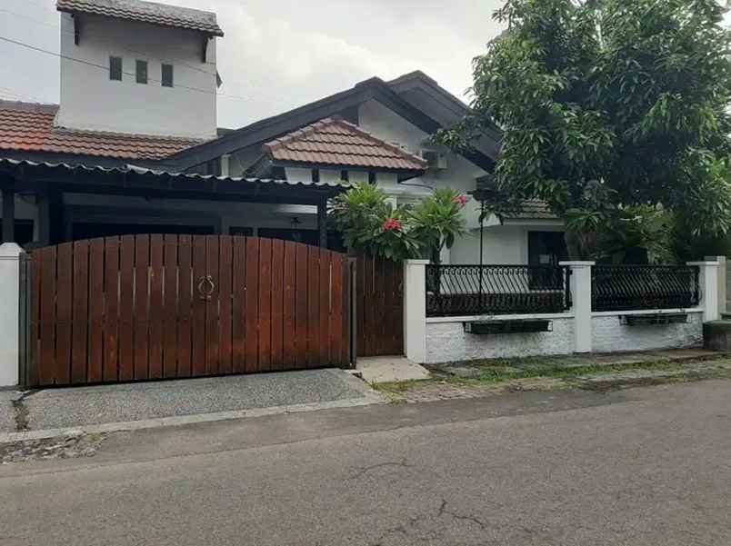 dijual rumah jl baruk utara kedung