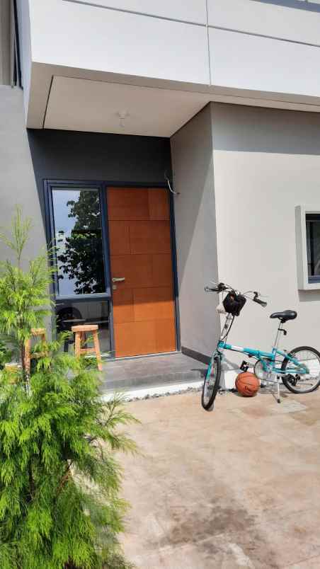 dijual rumah jl beringin 2