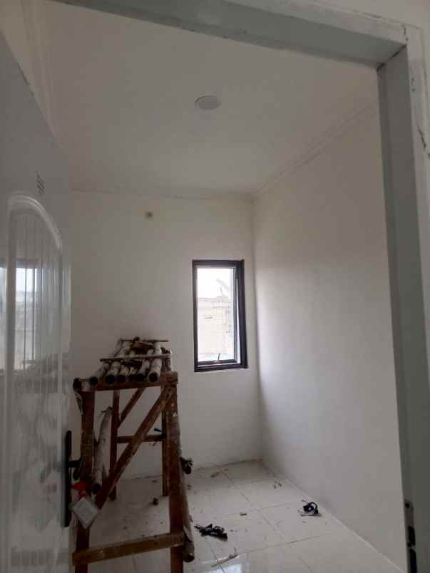 dijual rumah jl bintara 1