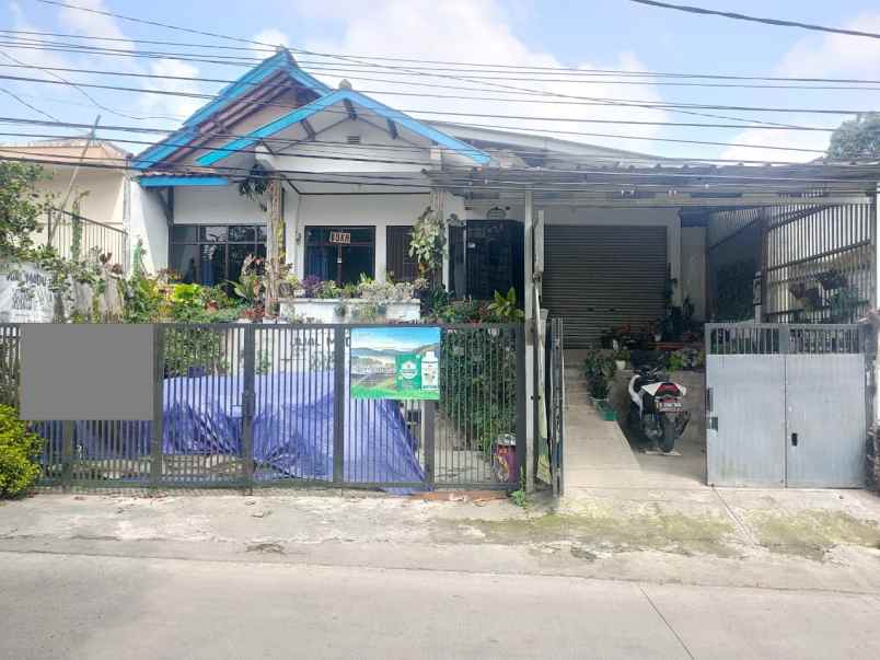 dijual rumah jl cihanjuang raya kec