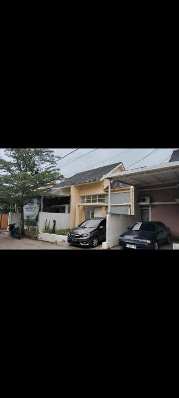 dijual rumah jl curug sawangan depok