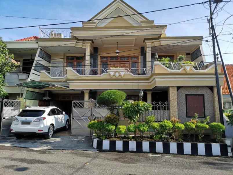 dijual rumah jl darmo baru timur