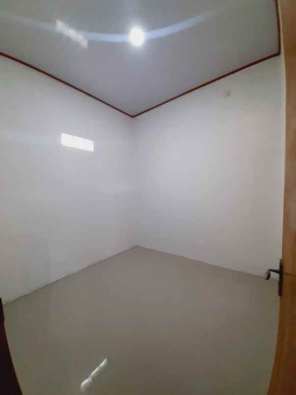 dijual rumah jl gang musollah