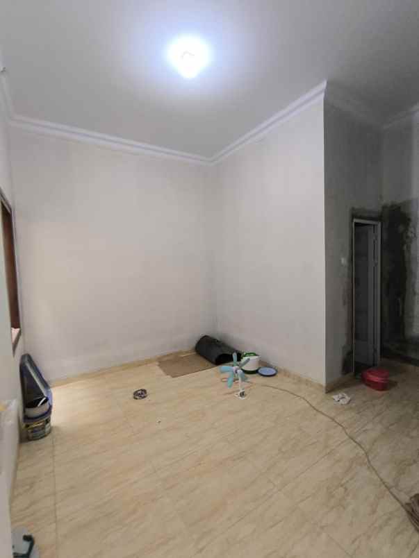 dijual rumah jl ikan rawamangun jakarta