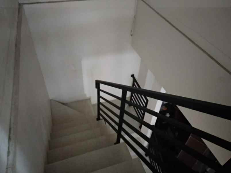 dijual rumah jl jambu cempaka putih