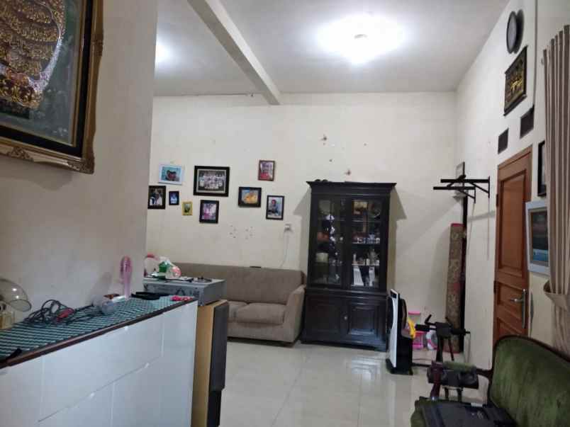 dijual rumah jl jambu cempaka putih