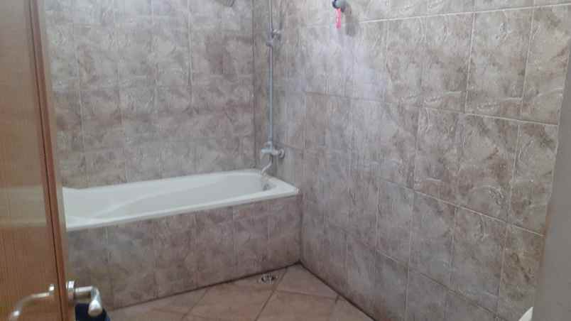 dijual rumah jl jambu cempaka putih