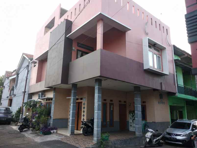 dijual rumah jl jambu cempaka putih