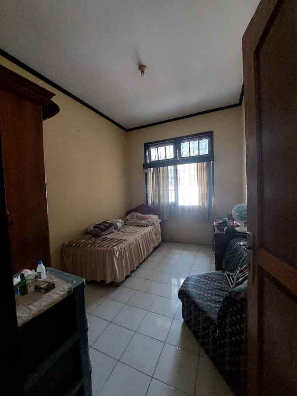 dijual rumah jl jati makmur