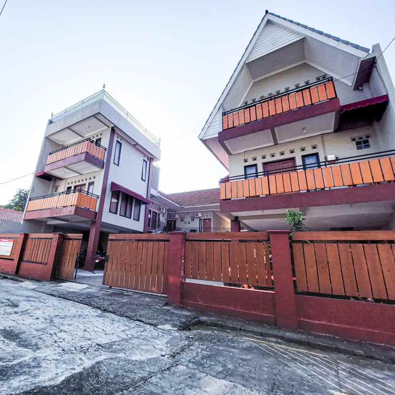 dijual rumah jl kaliurang km 14