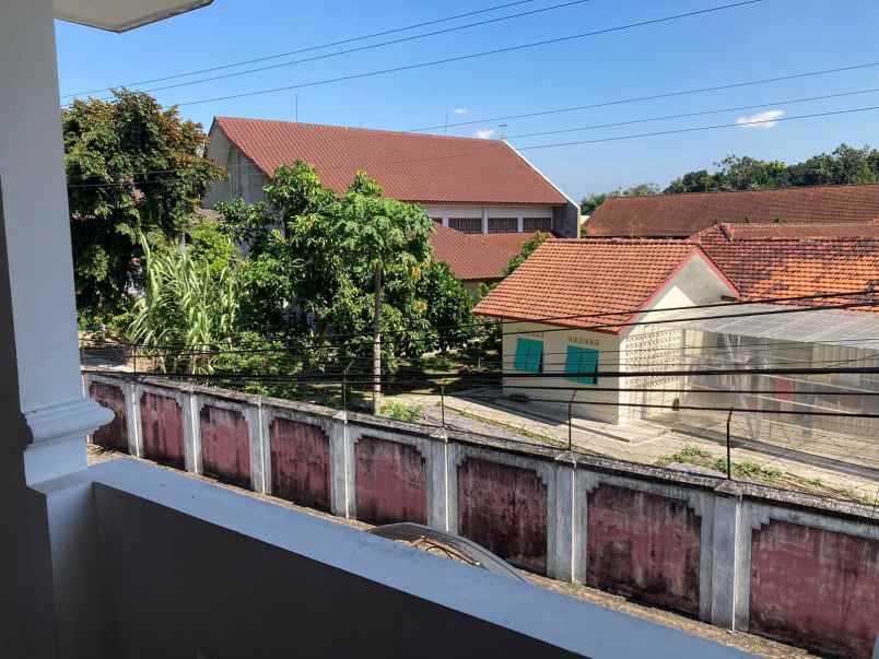 dijual rumah jl kaliurang no km 7 2