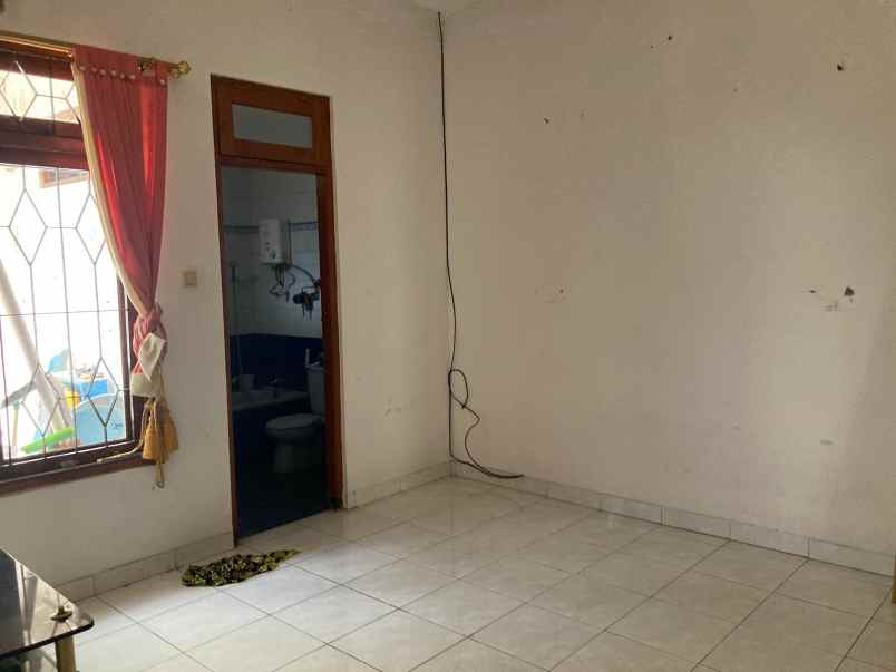 dijual rumah jl kaliurang no km 7 2