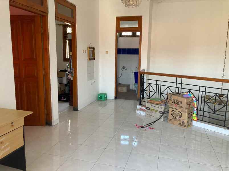 dijual rumah jl kaliurang no km 7 2