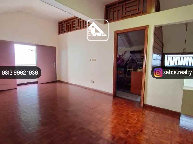 dijual rumah jl kartika utama pondok