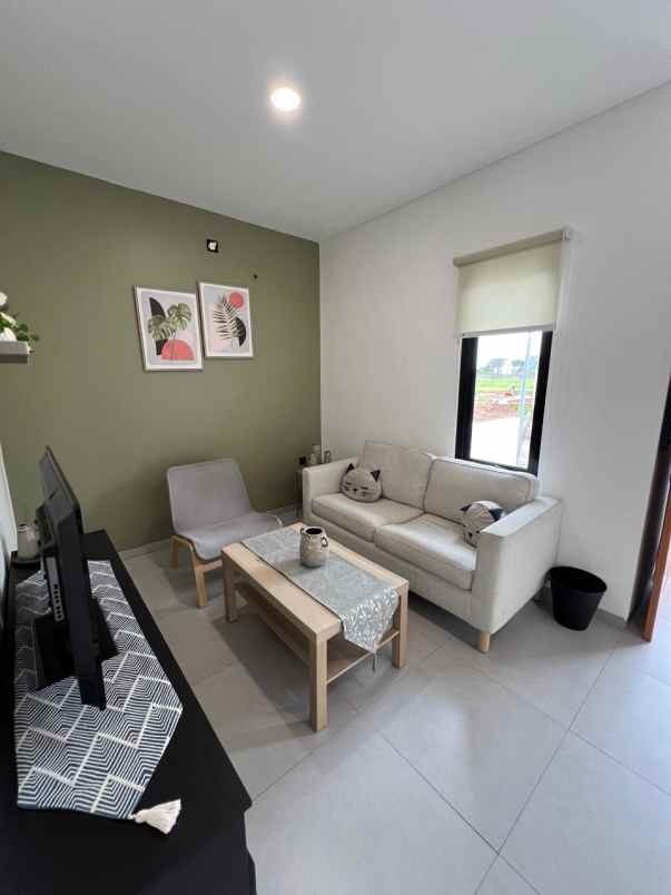 dijual rumah jl kemang pratama raya