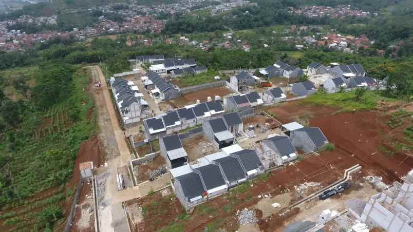 dijual rumah jl kepuh kidul jayamekar