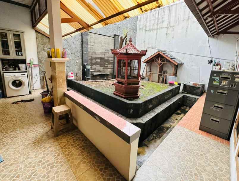 dijual rumah jl kincan raya jatibening