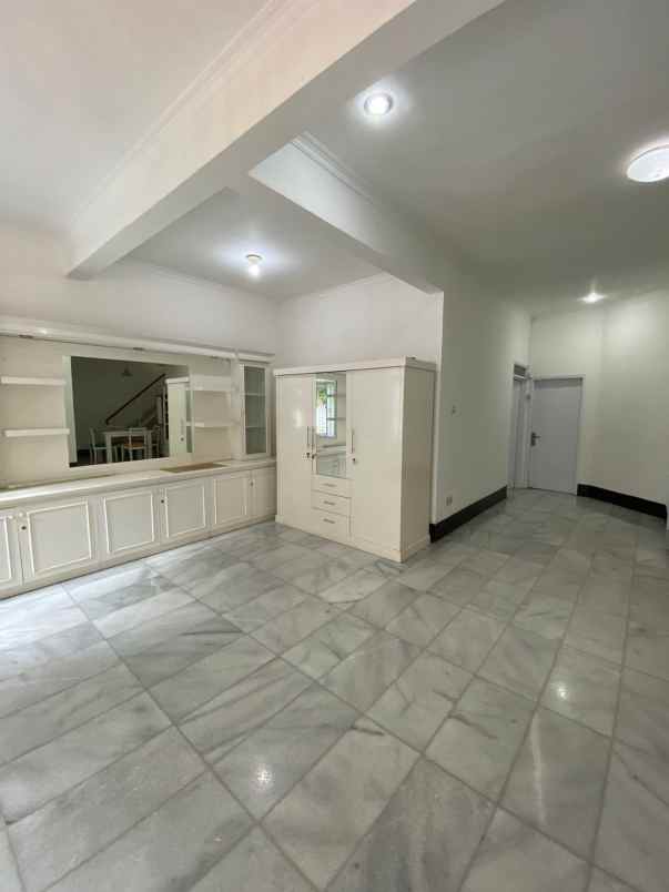 dijual rumah jl kp dukuh kramat jati