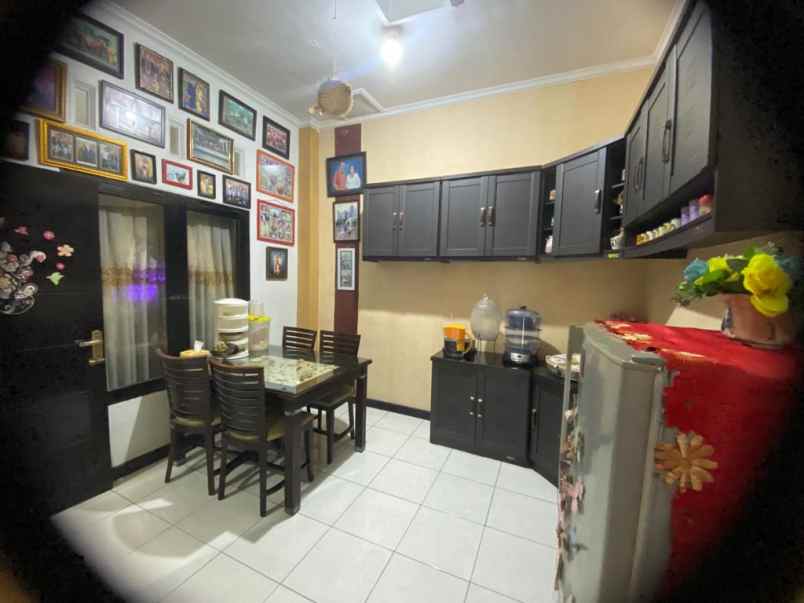 dijual rumah jl ks tubun