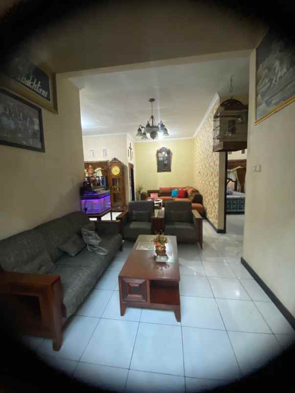 dijual rumah jl ks tubun