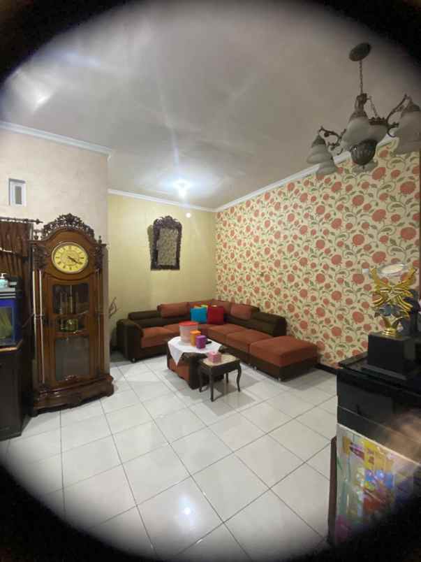 dijual rumah jl ks tubun