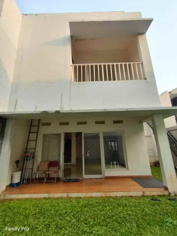 dijual rumah jl m saidi petukangan