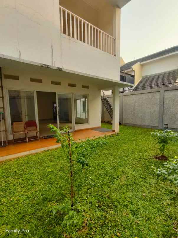 dijual rumah jl m saidi petukangan