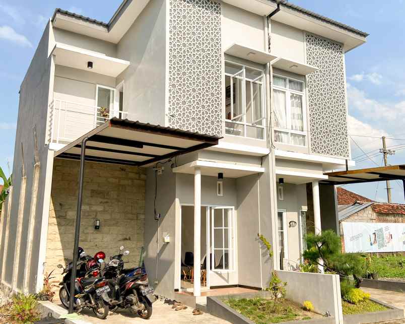 dijual rumah jl mangunkarso no 48 toyoresmi