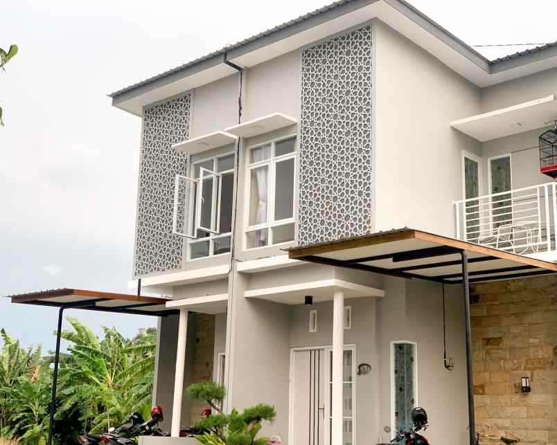 dijual rumah jl mangunkarso no 48 toyoresmi