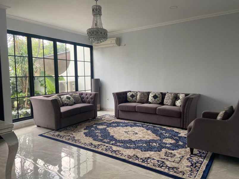 dijual rumah jl mega cinere cinere