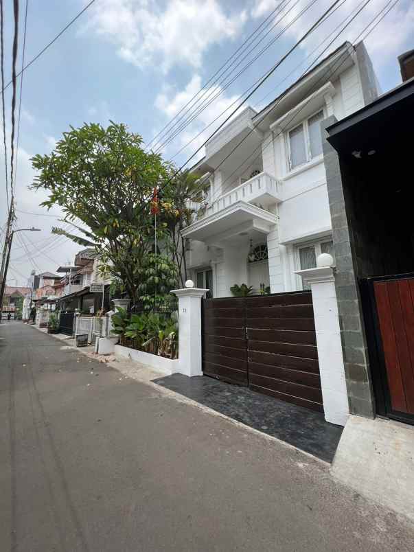 dijual rumah jl mutiara 1 blok j kav no