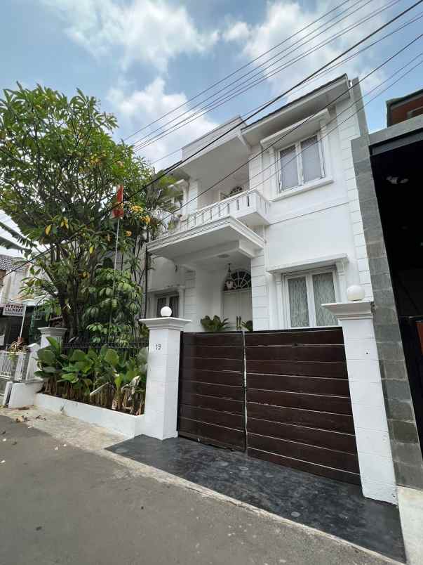 dijual rumah jl mutiara 1 blok j kav no