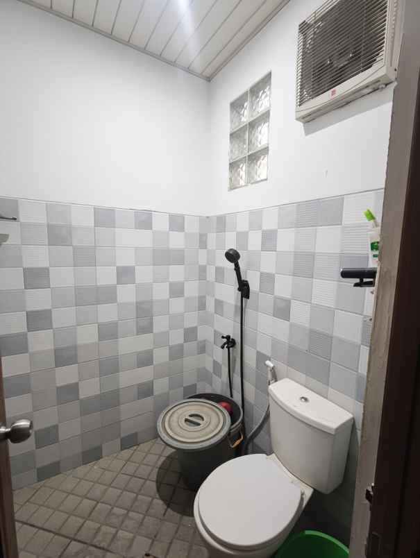 dijual rumah jl neptunus rancabolang