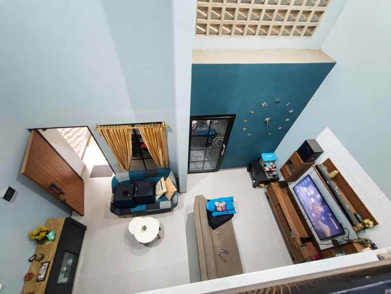 dijual rumah jl neptunus rancabolang