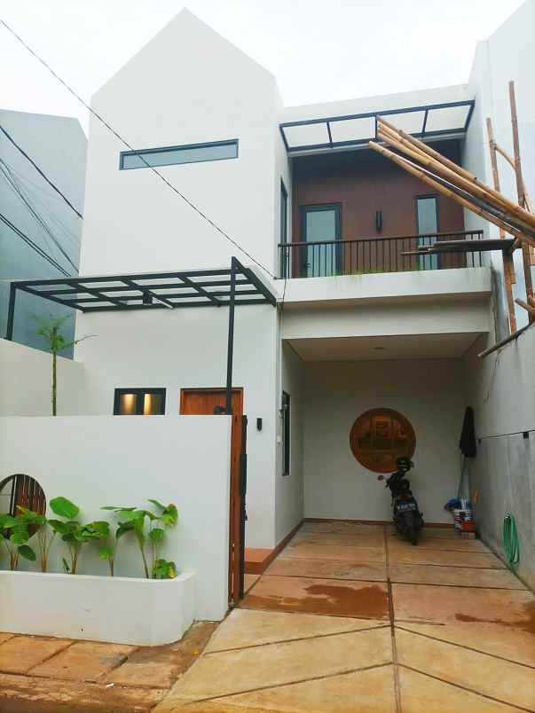 dijual rumah jl nusa indah raya duren