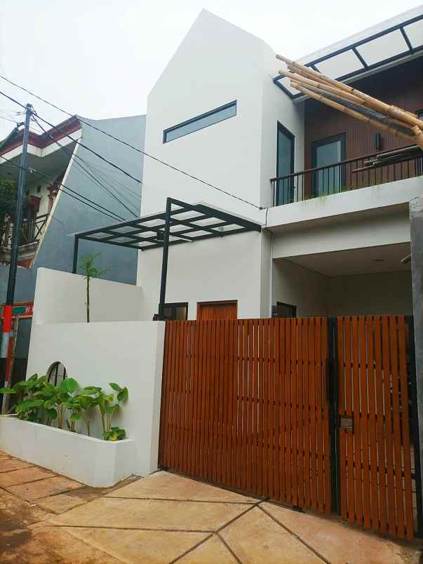 dijual rumah jl nusa indah raya duren